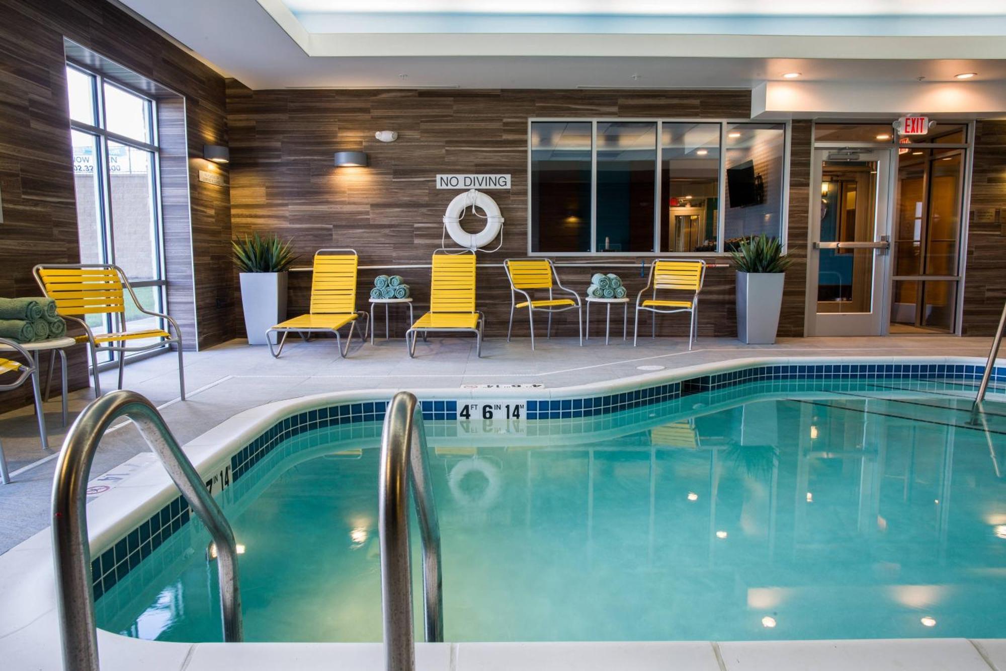 Fairfield Inn & Suites By Marriott Lincoln Southeast Экстерьер фото