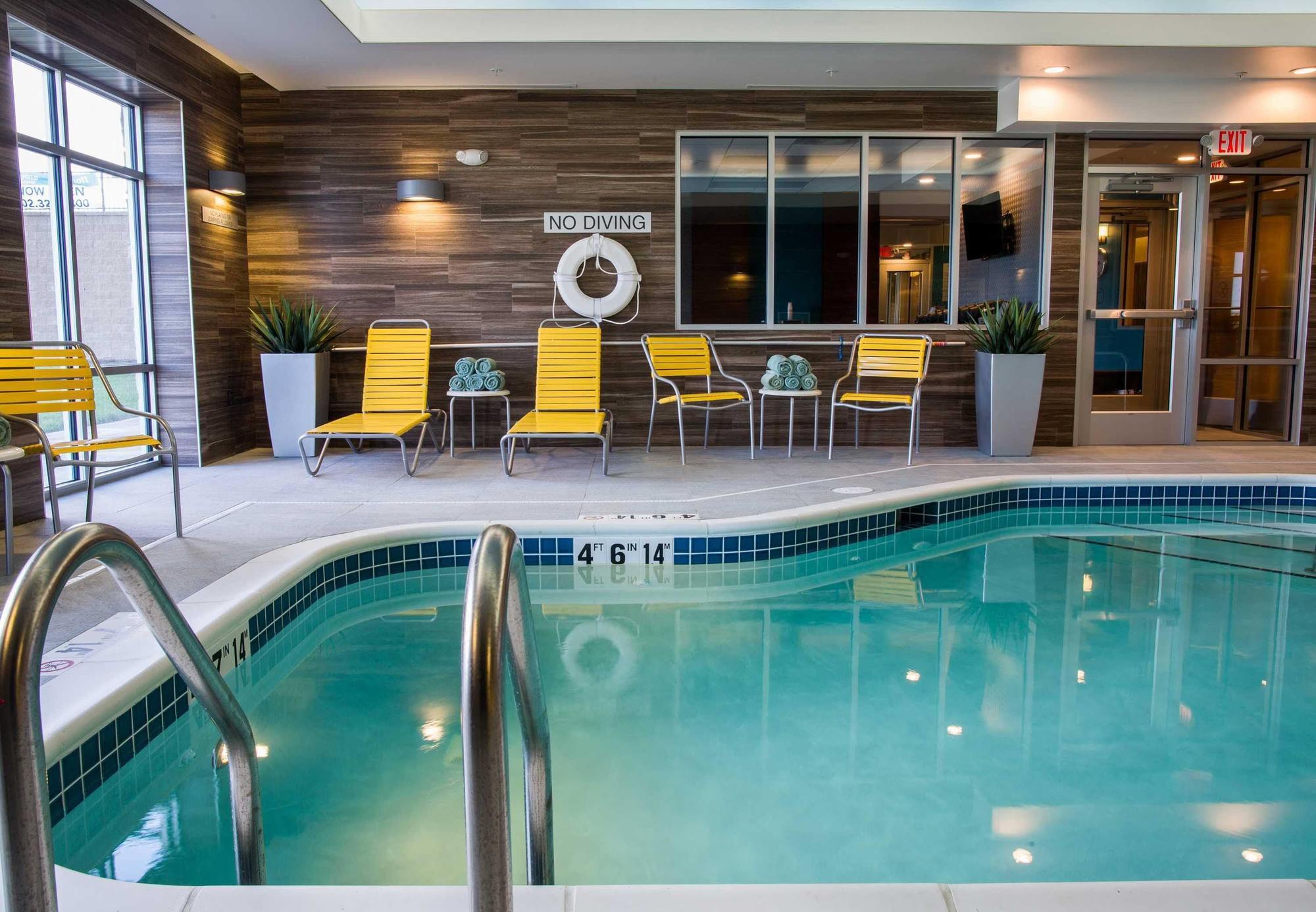 Fairfield Inn & Suites By Marriott Lincoln Southeast Экстерьер фото